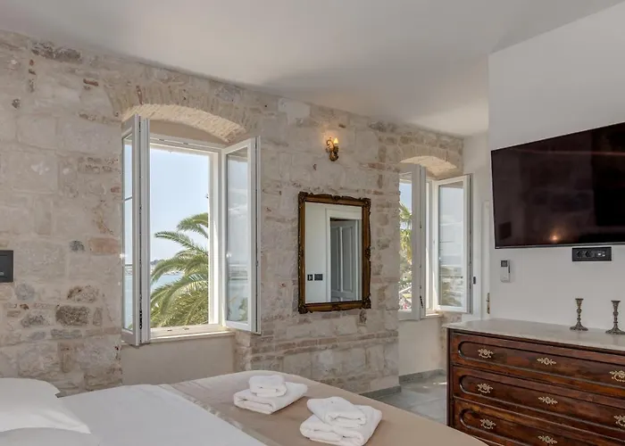 Grand Promenade - Tale Of The Sea *